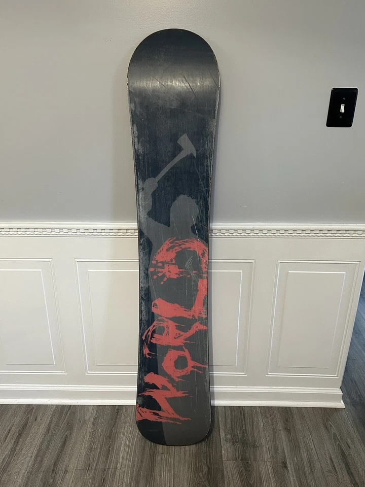 Snowboard World Industries 157 - rojo con hacha hombre Foto 3 de 4