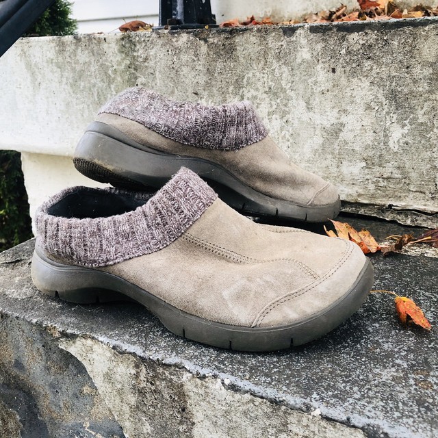 dansko knit pattern clogs