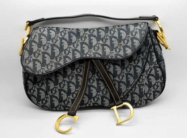 dior d shaped bag