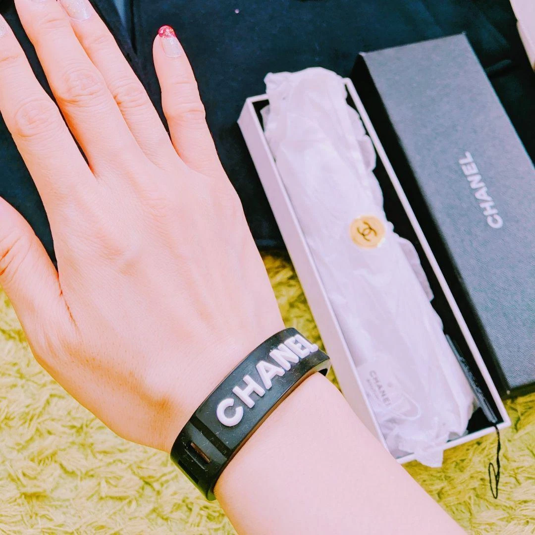 Chanel outlet rubber bracelet