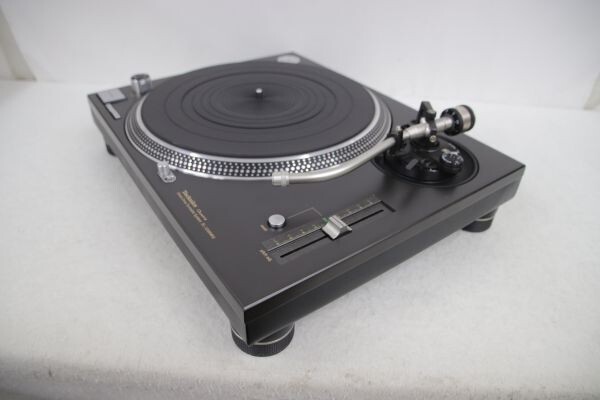 SL 1200 Mk6 Technics Turntable Direct Drive Black for sale SL 1200 Mk6 Technics Turntable Direct Drive Black for sale