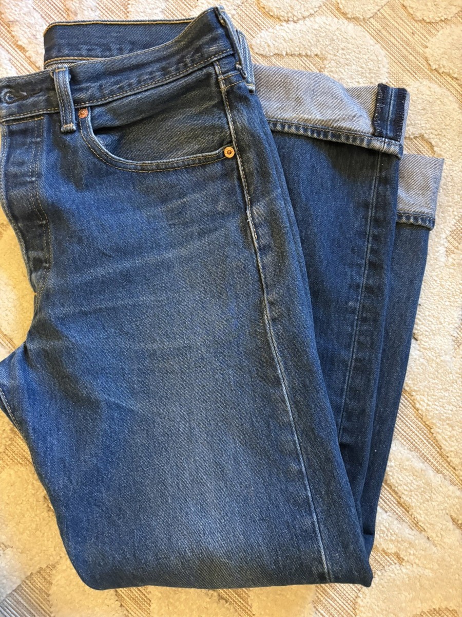 ヴァイリーページです。 Vintage Levis 501 Jeans Mens 32x34 Y2K Button Fly Denim Pants READ