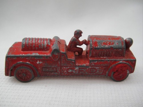 Vintage 1937 Cracker Jack Tootsie Toy Die Cast Red Fire Truck - marked CFD