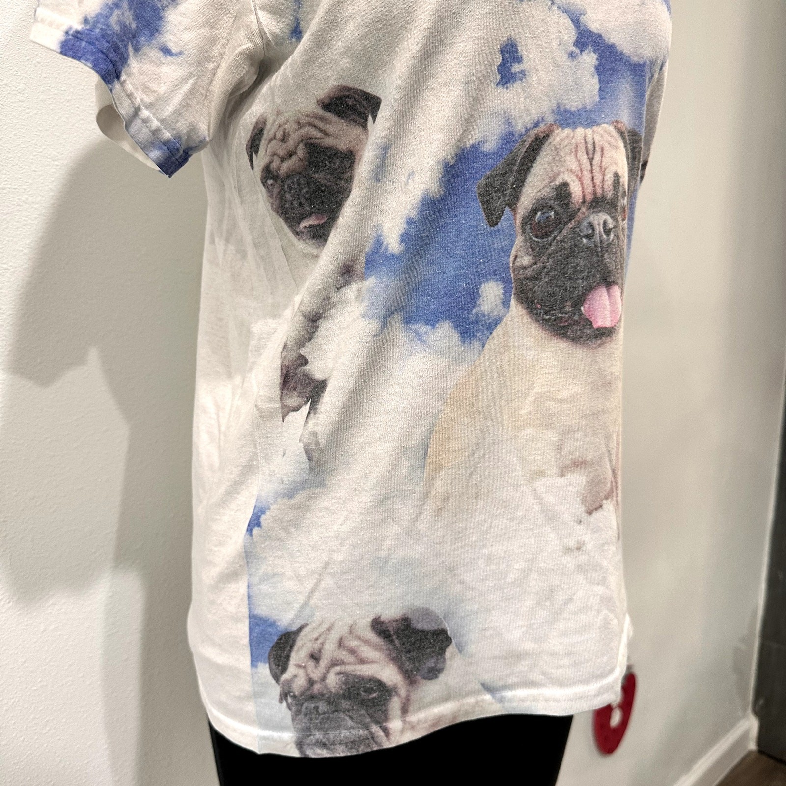 ALTRA Camicia Carlino nelle Nuvole Cani Divertenti Taglia S