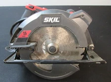 PRE-OWNED SKIL 15 Amp 7-1/4 Inch Circular Saw w/Single Beam Laser Guide 5280-01