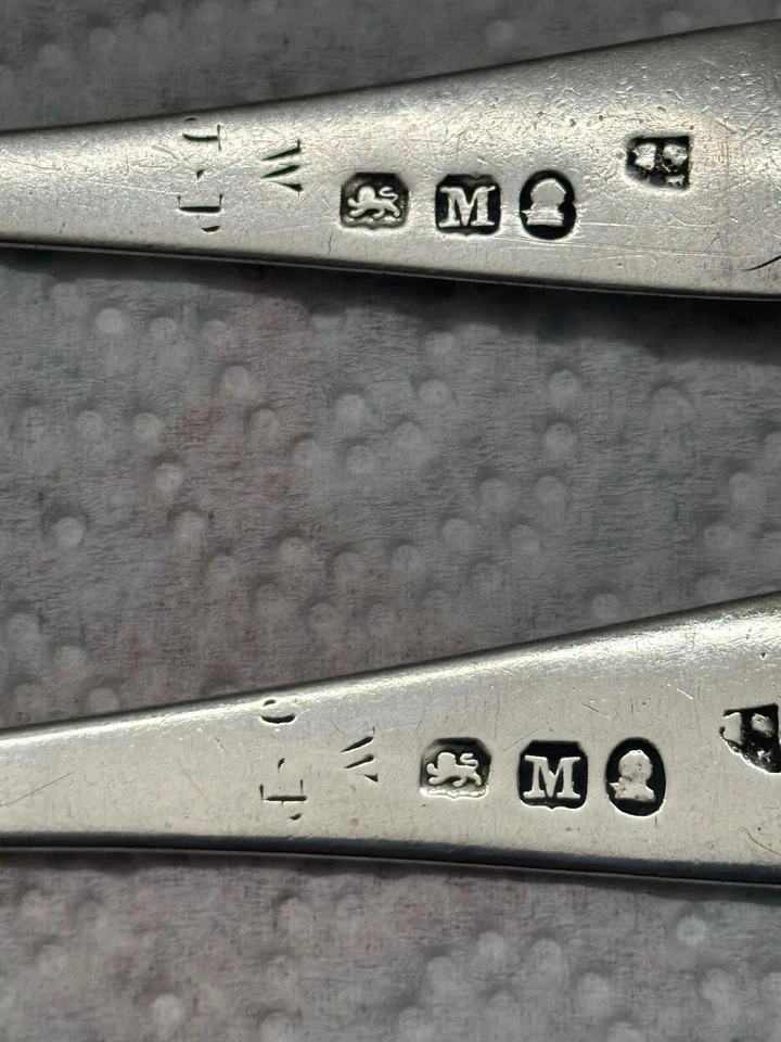 Пара антикварных ложек из чистого серебра эпохи Георга III из Шеффилда 1802 г. - Изображение 2 из 4