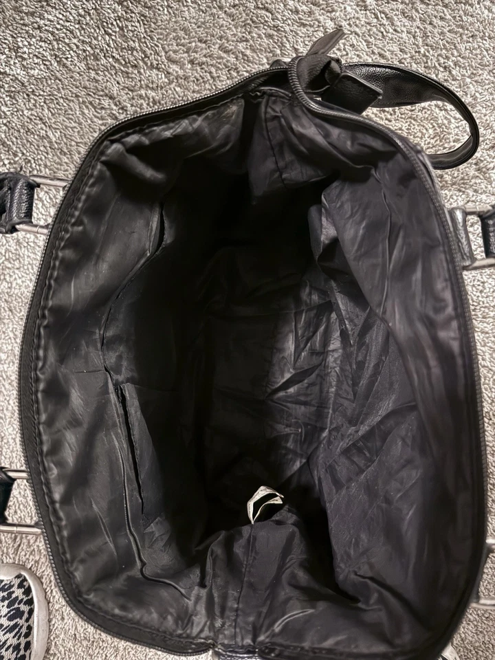 Rare Hello Kitty Quilted Face Black Shoulder Bag Tote Purse Sanrio Cute Kawaii - Image 3 of 4