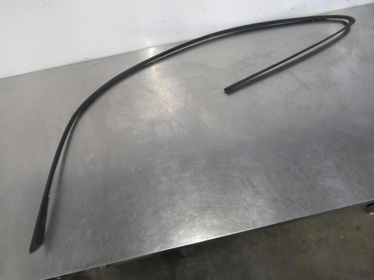EB1382 2007 07 PORSCHE 997 911 TURBO RH ROOF FRAME SEAL | eBay