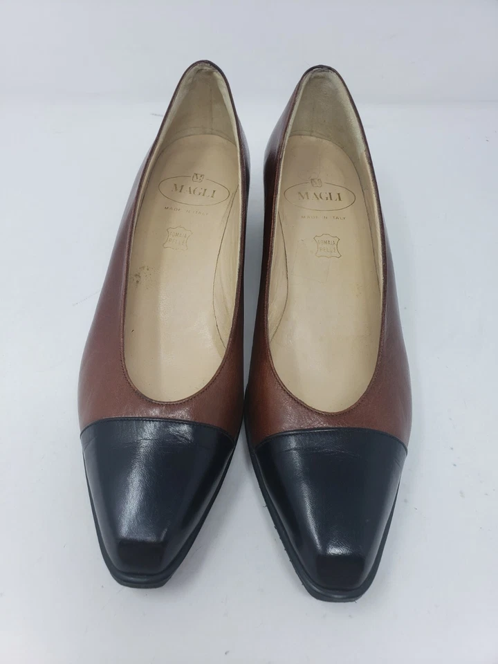 Antigo Salto Curto Feminino Estreito Bruno Magli Feito na Itália Borgonha/Vinho Vermelho Tamanho 7.5 AA - Imagem 3 de 4