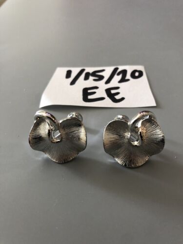 Item VS 113 CA 1950/'s Silvertone Lucite /& Rhinestone screw-back Earrings