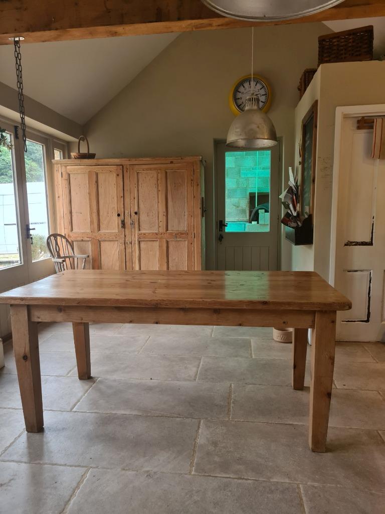 A large Vintage pine kitchen table eBay
