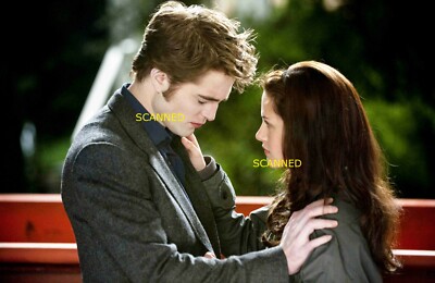 Twilight ROBERT PATTINSON KRISTEN STEWART Picture #3991 Edward Bella 