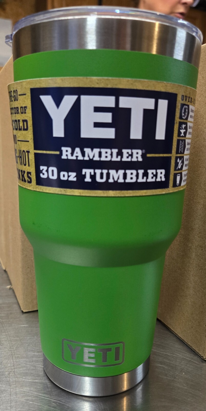 YETI Rambler 30oz Vacuum Insulated Tumbler Stainless Steel Green #46 New