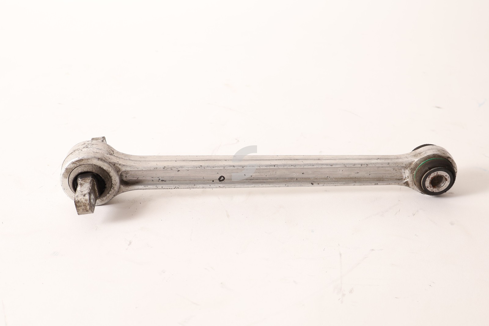 FEU-259687-A3 COMPLETE REAR UPPER LEVER  Ferrari - Used Parts USED