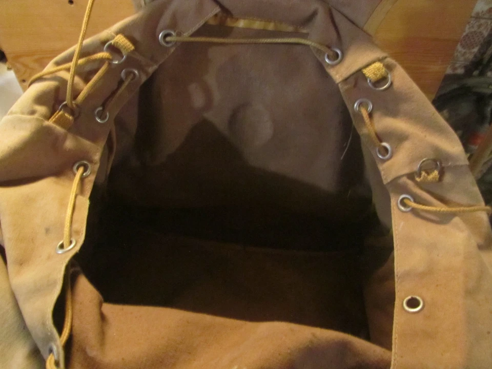 ancien sac a dos LAFUMA avec gamelle - Photo 2/4