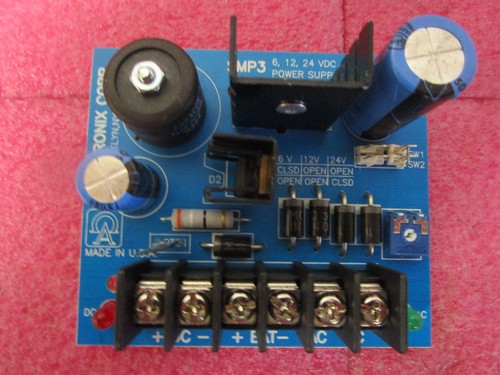 Altronix SMP3 Power Supply Battery Charger 12VDC 24VDC. 2.5 amp