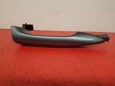 2014 HYUNDAI I30 5 DOOR HATCHBACK FFSIDE FRONT DOOR HANDLE GREY