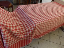 nappe, rouge et blanche, en coton épais, 2.20 m X 1.70 m, 4 reprises, ancienne