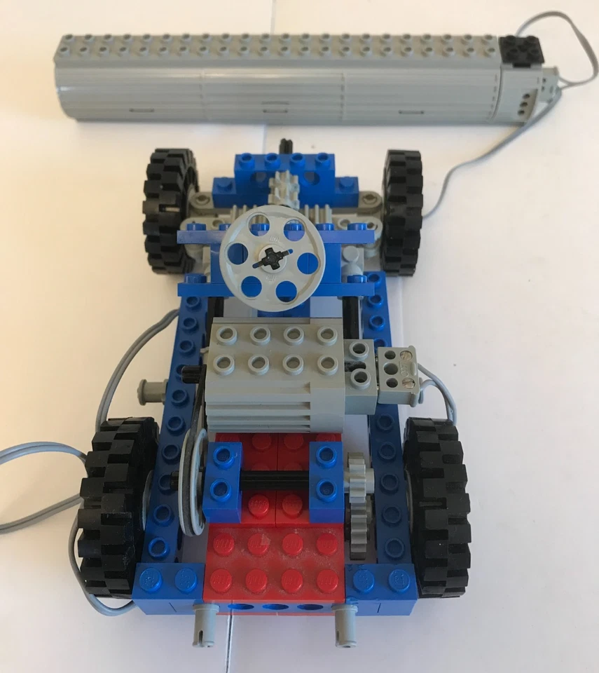 LEGO Technic 8050 Universal Building Set, photo 4 of 5