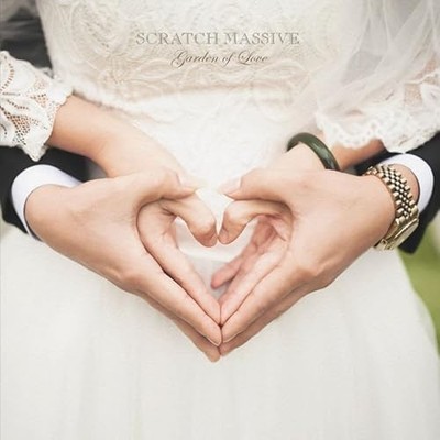 Garden of Love - Kratzer massiv
