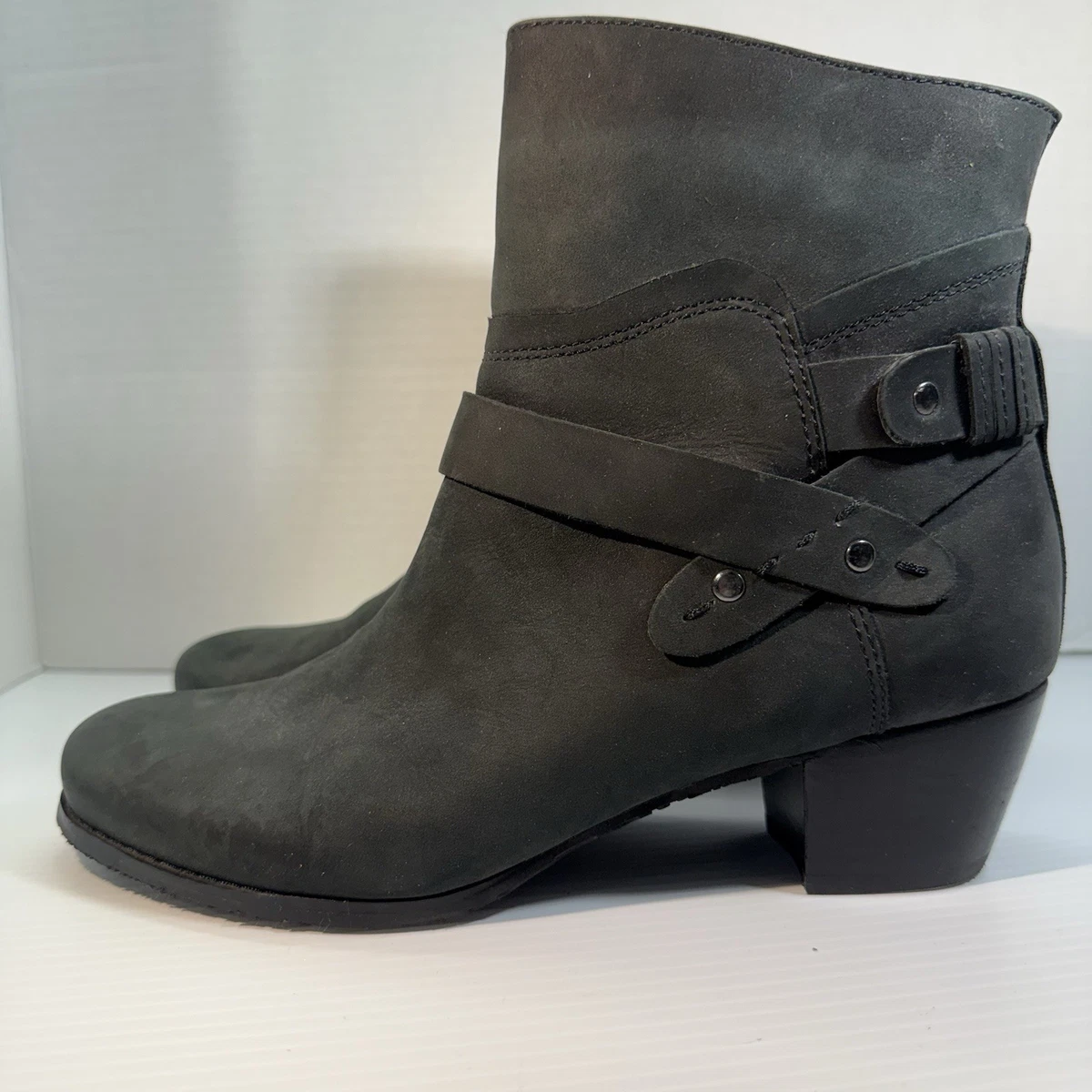 Ros Hommerson 7.5N Women’s Black Leather Lace-Up Comfort Ankle Boots #36560 Ros Hommerson Women main image 2