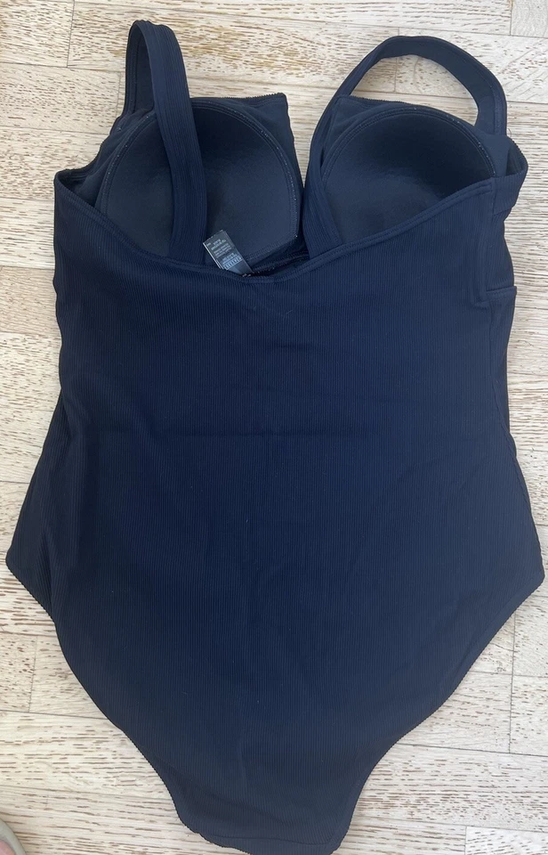 Traje de baño negro para mujer Marks & Spencer Collection talla 20 02623351 Foto 2 de 4