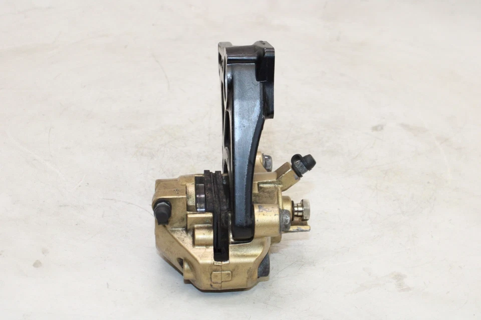 04-05 PINZA DE FRENO TRASERA SUZUKI GSXR 600 OEM CON SOPORTE DE MONTAJE Foto 3 de 4