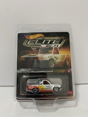 Hot Wheels Elite 64 #11 1989 Toyota HiLux Stadium Truck White 1:64 