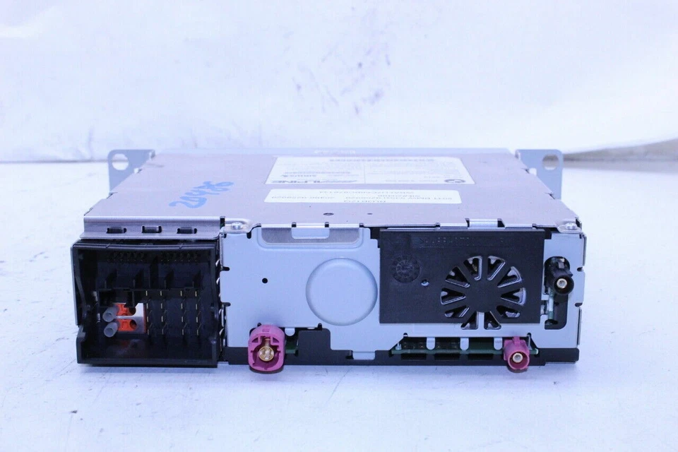 Unidad principal sintonizador estéreo radio BMW 535xi 2011 Champ OEM usado Foto 4 de 4