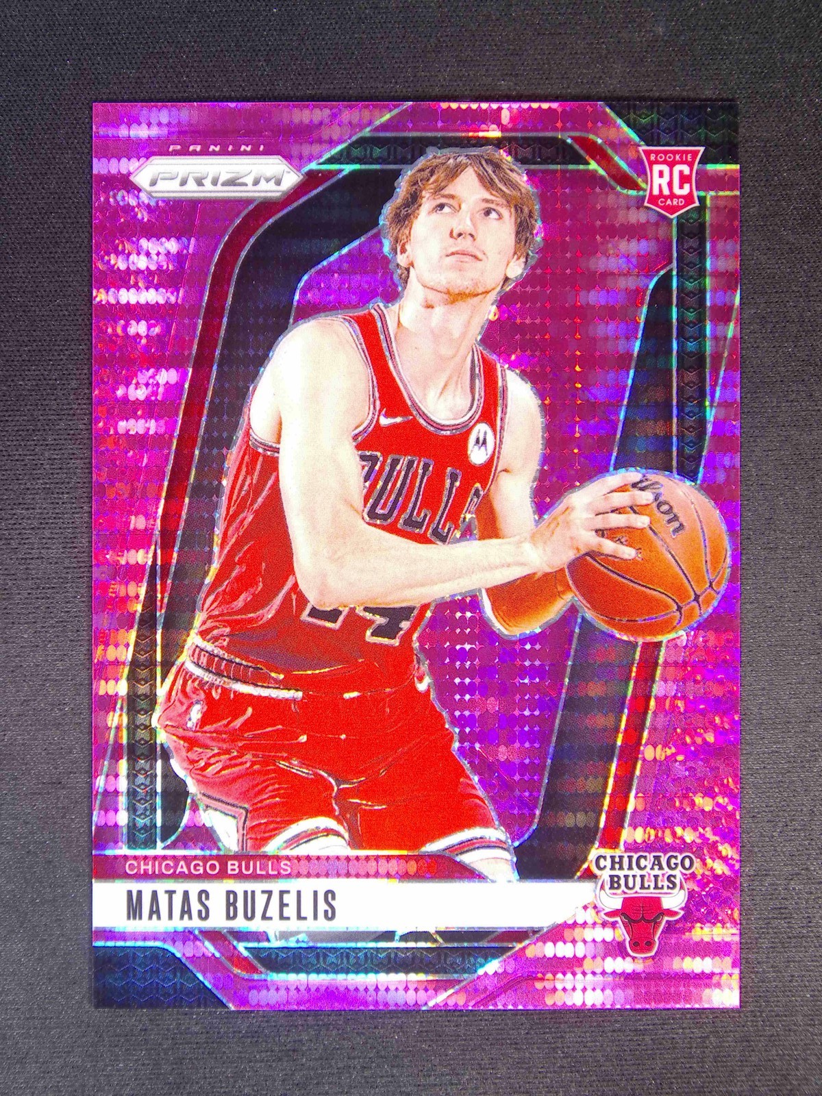 2024-25 Panini Prizm Matas Buzelis #252 RC Rookie Pink Pulsar /42