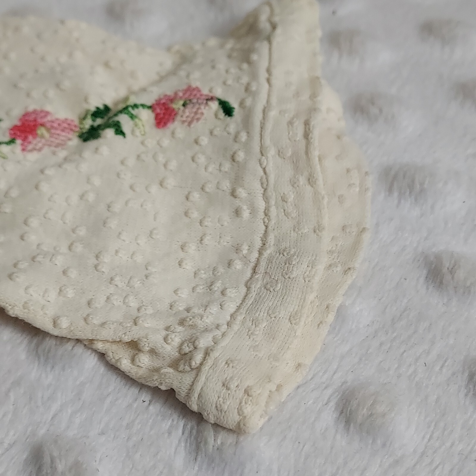 Vintage White Floral Gloves Formal Kayser 6  Dot Embroidered Pink Green Flowers 