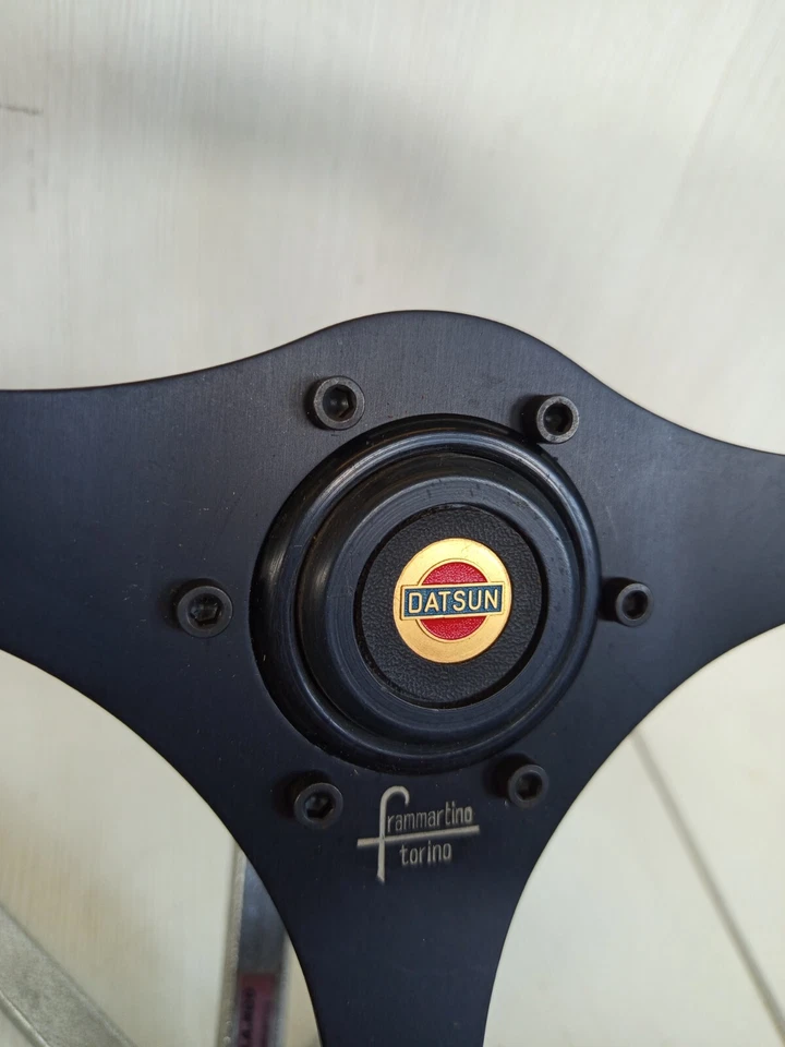 volante nuovo Frammartino Torino + mozzo E10 F10 Datsun 100 Cherry 120 Pulsar Foto 4 de 4