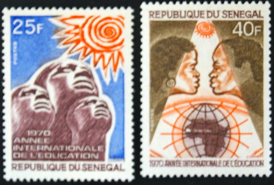 SENEGAL 1970 441-42 Intl. Jahr des Bildungswesen Education Year Globus MNH - Bild 1 von 1