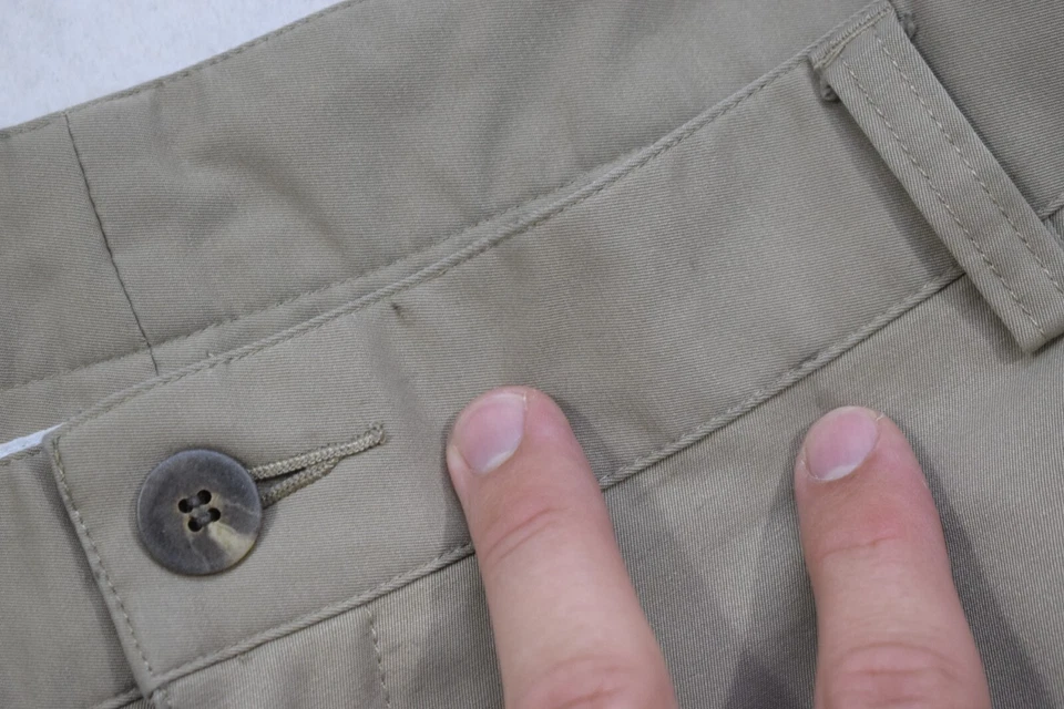 Adidas Vented Golf Shorts ClimaCool Biege Flat Stretch Mens Size 38 x 10" - Image 3 of 4