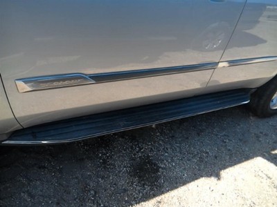 ESCALADE  2016 Running Board 104940927