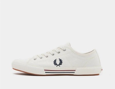 Fred Perry B708 Tennis Herrenschuhe in Weiß