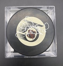 Gary Roberts Signed NHL 75th Anniversary Hockey Puck-JSA CI09910