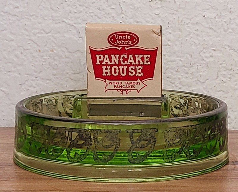 MATCH HOLDER  GREEN  DEPRESSION  GLASS  marked D.M. CO.
