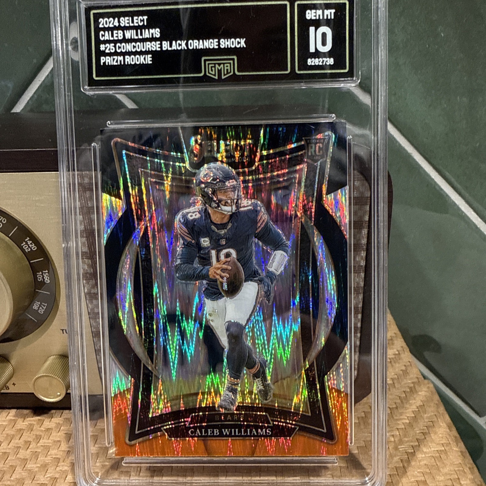 2024 Panini Select Concourse Caleb Williams #25 Black & Orange Shock Prizm (RC)