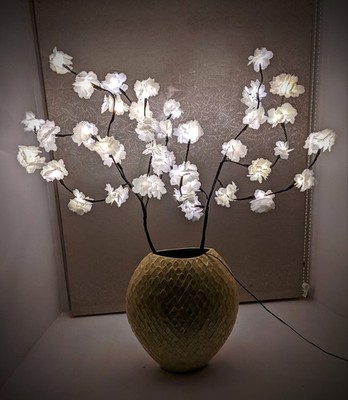 Weiße Blüten Zweig Ast Leuchte, warme LED-Leuchten mit Steckstrom