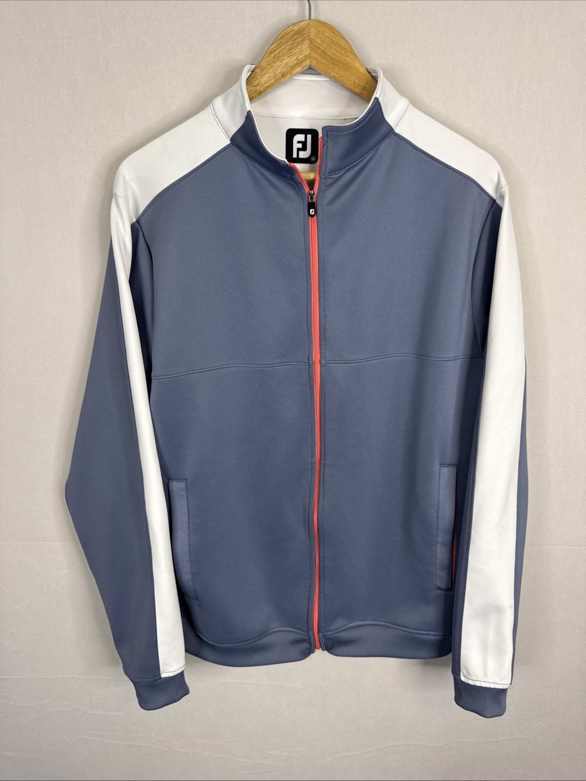 Men&rsquo;s M Blue White Performance Stretch