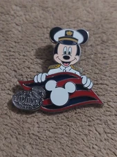 Disney Pin  - DCL - Captain's Choice  - May 2005 ( Captain Mickey & Flag ) 38623