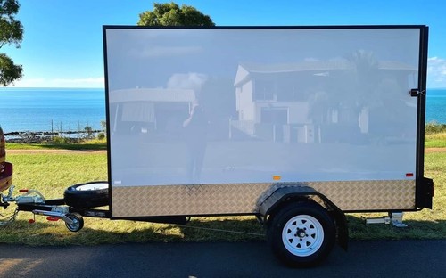 AUSTRALIAN Made 10x5 Enclosed 1500kg ATM Toy Hauler Trailer Duragal Disc Brakes - Picture 9 of 14