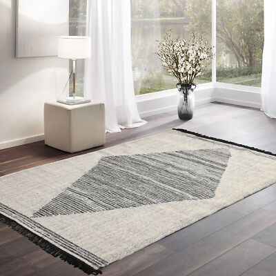 LoomBloom 5'3''x7'7'' Ivory Hand Woven Geometric Kilim Flat Weave Wool Area Rug