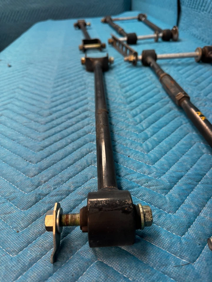 00-04 Toyota Avalon Rear left lower transverse control arm SET OEM - Image 2 of 4