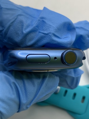 Apple Watch Series 7 GPS + WiFi 41MM Blue Aluminum Case - Photo 8 sur 9