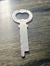 Vtg Uncut Eagle Lock Co Terryville Conn USA Flat Skeleton Key 6075 - 1.75" Long