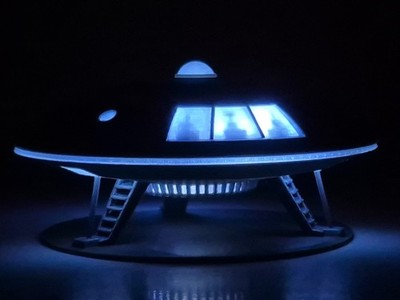 Jupiter 2 [from Lost in Space] - with battery-powered lights - small