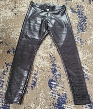NWT EXPRESS Vegan Faux Leather Croc Leggings Pants Black Shiny Rockstar Medium