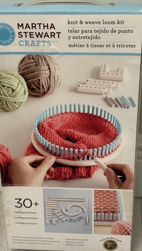 Martha Stewart Crafts Knit and Weave Loom Kit by Lion Brand Yarn Company NEW
